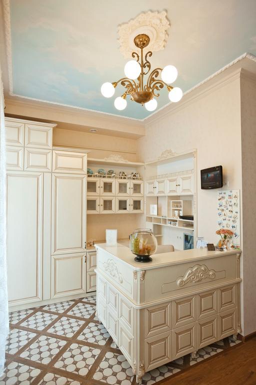 Mini-Hotel Guest House Inn ลวีฟ ภายนอก รูปภาพ