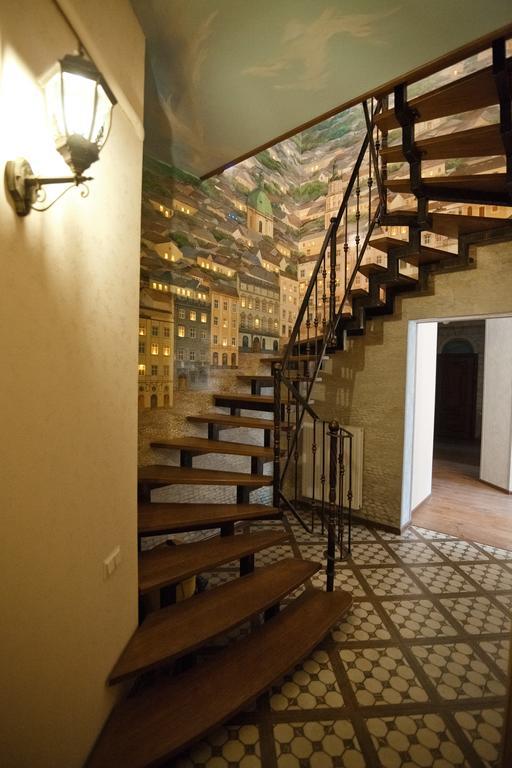 Mini-Hotel Guest House Inn ลวีฟ ภายนอก รูปภาพ