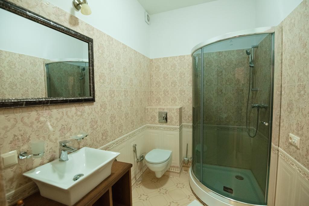 Mini-Hotel Guest House Inn ลวีฟ ห้อง รูปภาพ