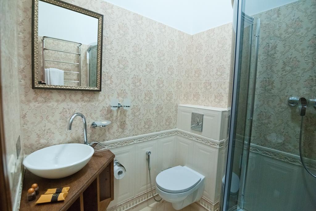 Mini-Hotel Guest House Inn ลวีฟ ห้อง รูปภาพ