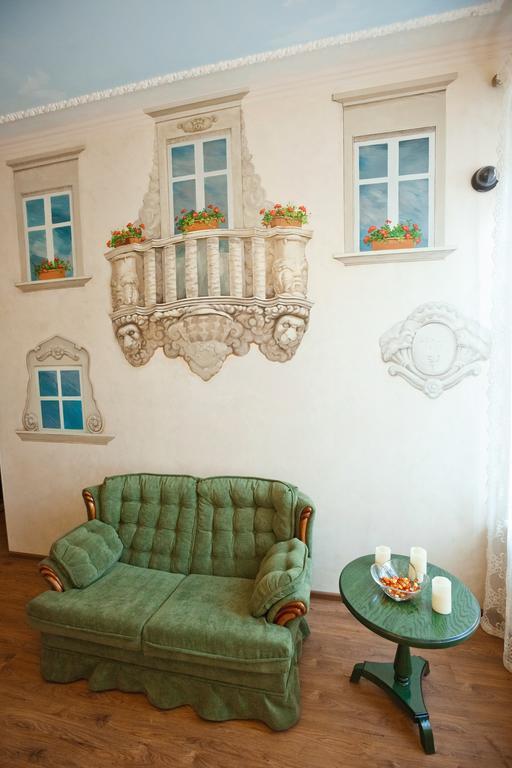 Mini-Hotel Guest House Inn ลวีฟ ภายนอก รูปภาพ