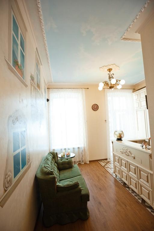 Mini-Hotel Guest House Inn ลวีฟ ภายนอก รูปภาพ