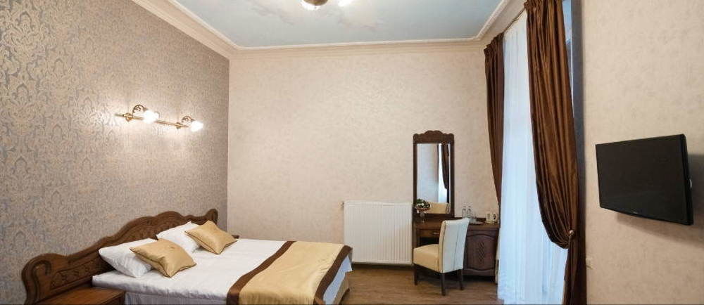 Mini-Hotel Guest House Inn ลวีฟ ภายนอก รูปภาพ