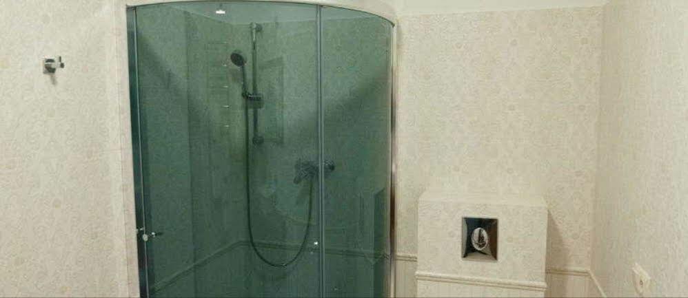 Mini-Hotel Guest House Inn ลวีฟ ภายนอก รูปภาพ